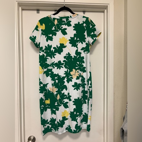 Liz Claiborne green/white flowered Tshirt dress with pockets - size M - Picture 3 of 7